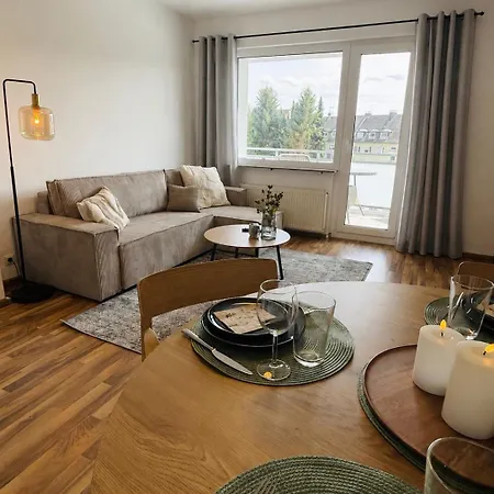 Messe Essen, 56Qm Fuer 4 Gaeste, Separates Schlafzimmer, Balkon, Nahe Der Rue * Essen