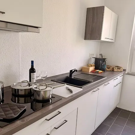 Messe Essen, 56qm Fuer 4 Gaeste, Separates Schlafzimmer, Balkon, Nahe Der Rue Appartamento *