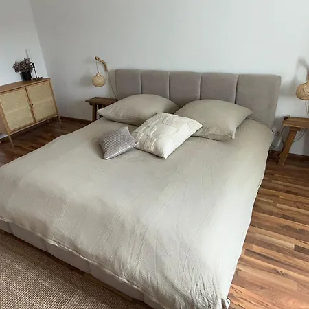 Messe Essen, 56Qm Fuer 4 Gaeste, Separates Schlafzimmer, Balkon, Nahe Der Rue Lägenhet Essen