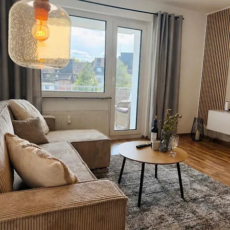 Messe Essen, 56Qm Fuer 4 Gaeste, Separates Schlafzimmer, Balkon, Nahe Der Rue Essen