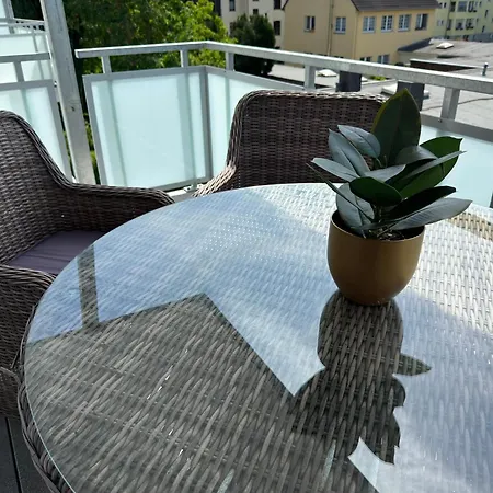 Messe Essen, 56Qm Fuer 4 Gaeste, Separates Schlafzimmer, Balkon, Nahe Der Rue